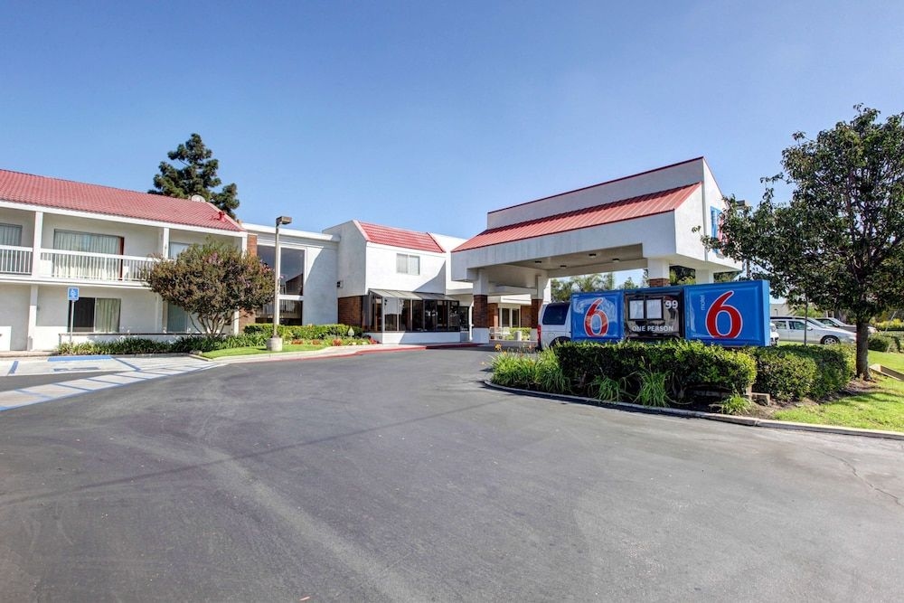Motel 6 Irvine0