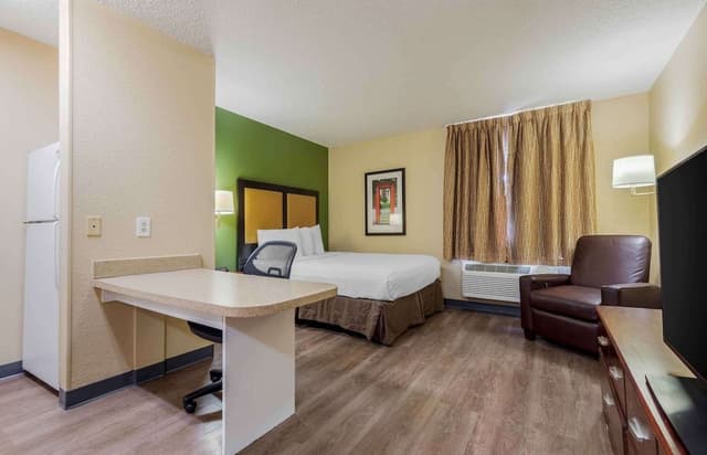 Studio, 1 Queen Bed, Non Smoking