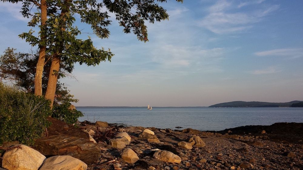 Belfast Harbor Inn2