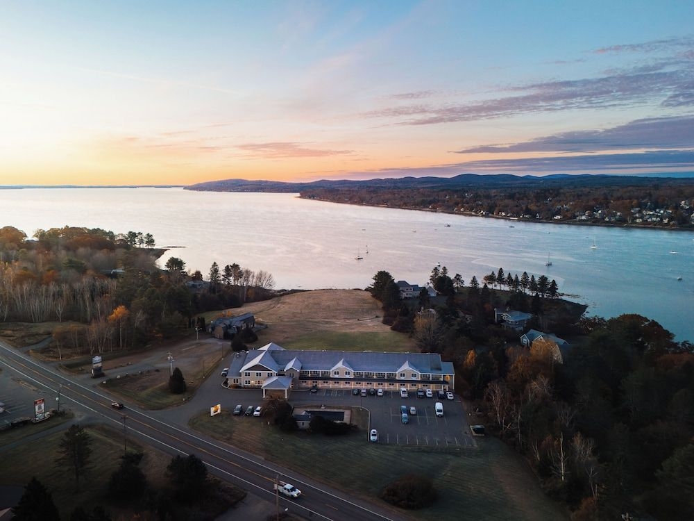Belfast Harbor Inn3