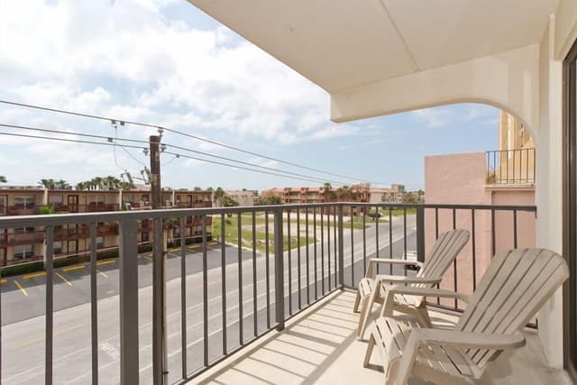 Standard Condo, 2 Bedrooms, 2 Bathrooms, Beach View (#1)