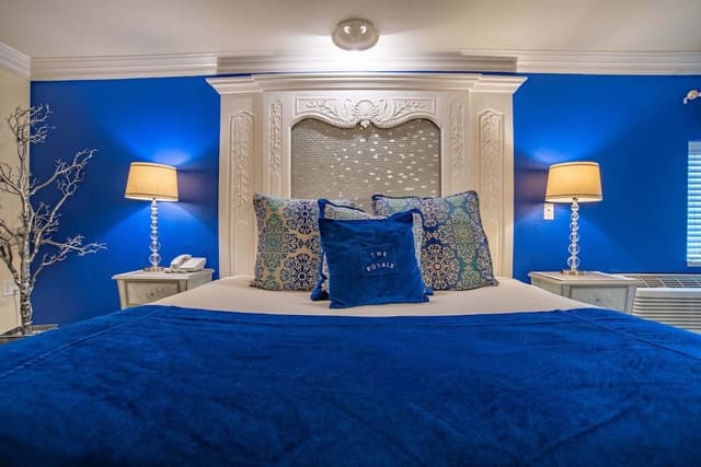 Royal Room (The Royale)