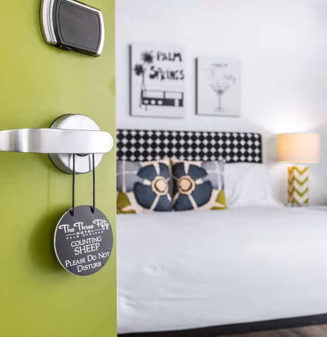 Standard Room, 1 King Bed