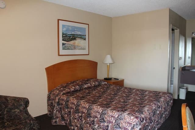 Deluxe Room, 1 Queen Bed