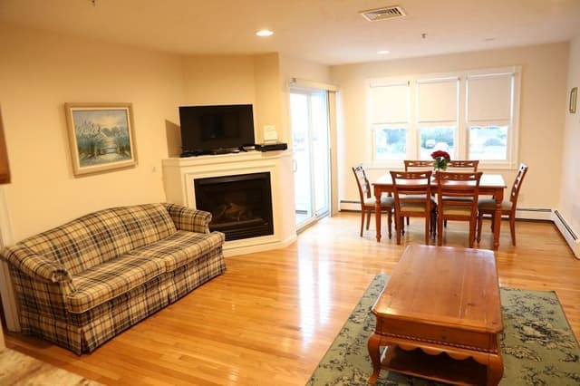 Premium Suite, 2 Queen Beds with Double Sofa Bed, Private bathroom, Partial Ocean View, 2 Bedrooms