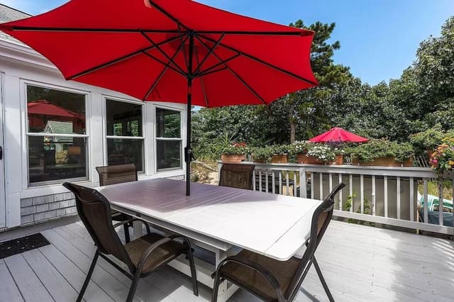 Private Yellowtail House at By the Sea Bed & Breakfast