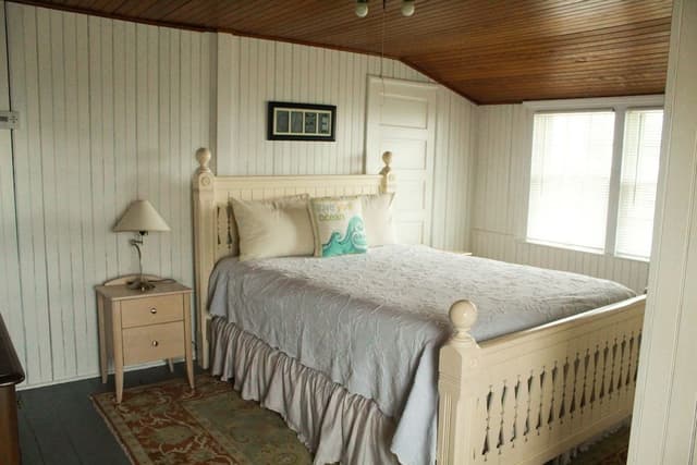Private Beach House At By the Sea Bed and Breakfast