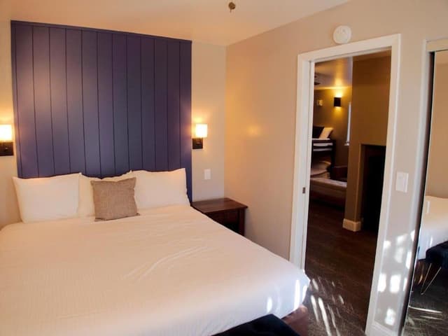Standard Room, 1 King Bed, Accessible