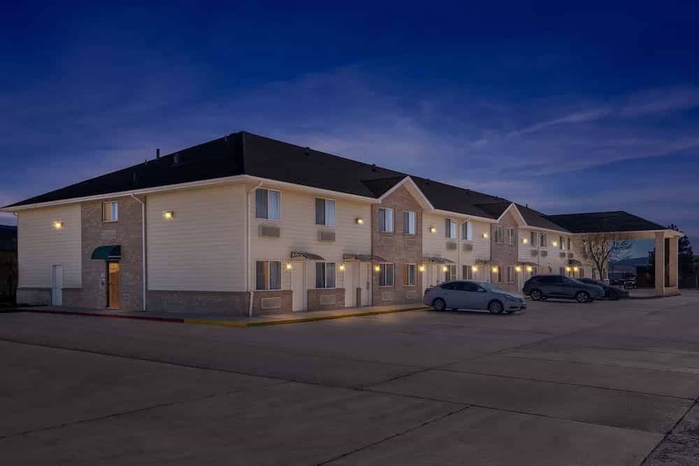 Super 8 Motel - Beaver