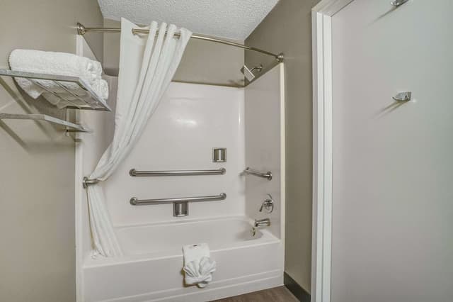 Standard Room, 2 Queen Beds, Non Smoking