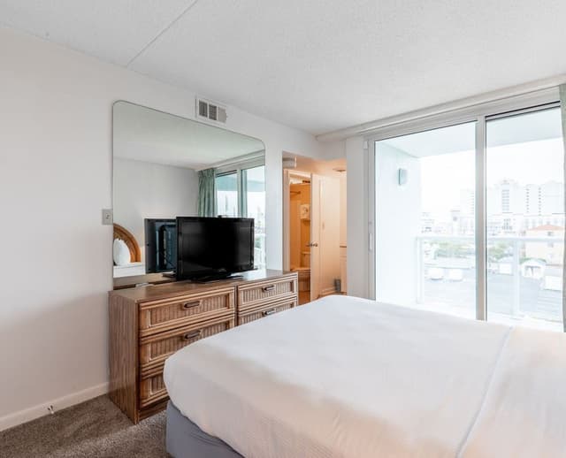 Standard Condo, 3 Bedrooms, Bay View