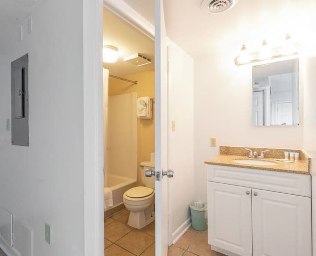 Standard Condo, 3 Bedrooms, Bay View