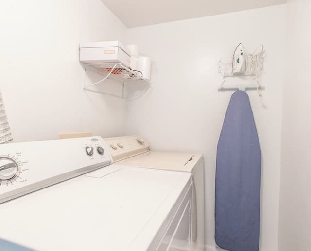Premium Condo, 2 Bedrooms, Balcony, Bay View