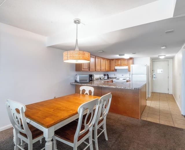 Standard Condo, 2 Bedrooms, Balcony, Bay View