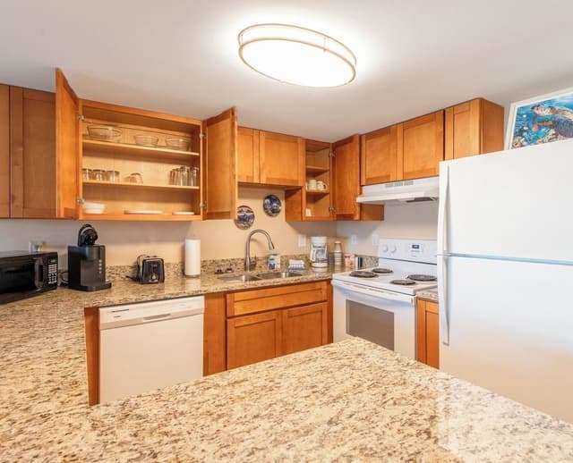 Standard Condo, 2 Bedrooms, Balcony, Bay View