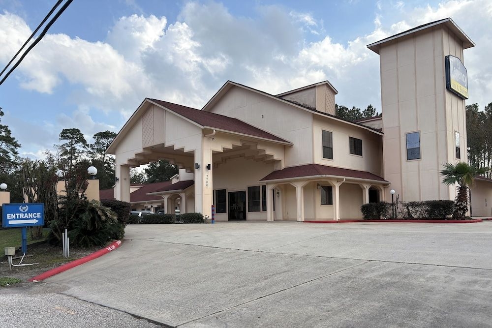 Regency Inn & Suites0