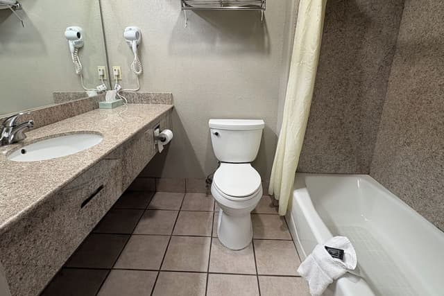 Room, Smoking, Kitchenette (2 King Beds)