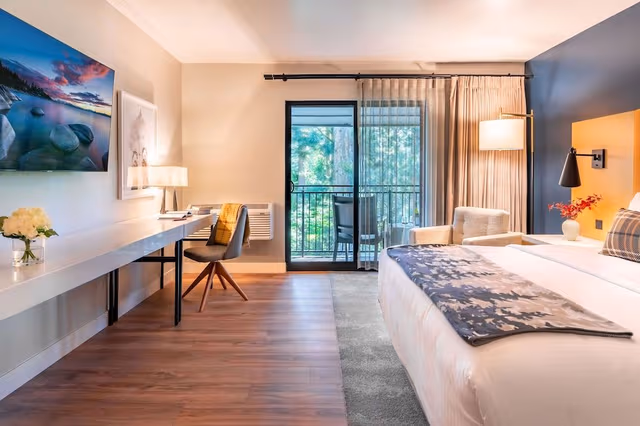 Signature Room, 1 King Bed