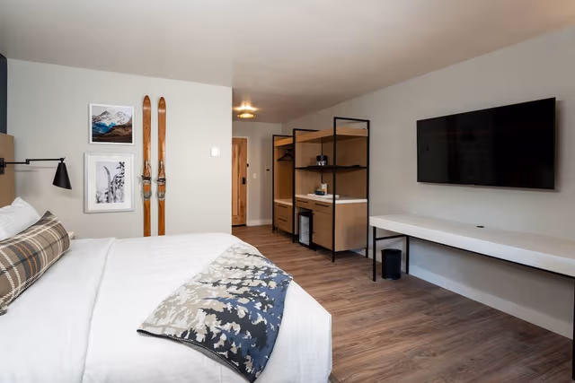 Signature Room, 1 King Bed