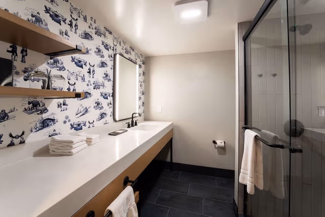 Signature Room, 1 King Bed