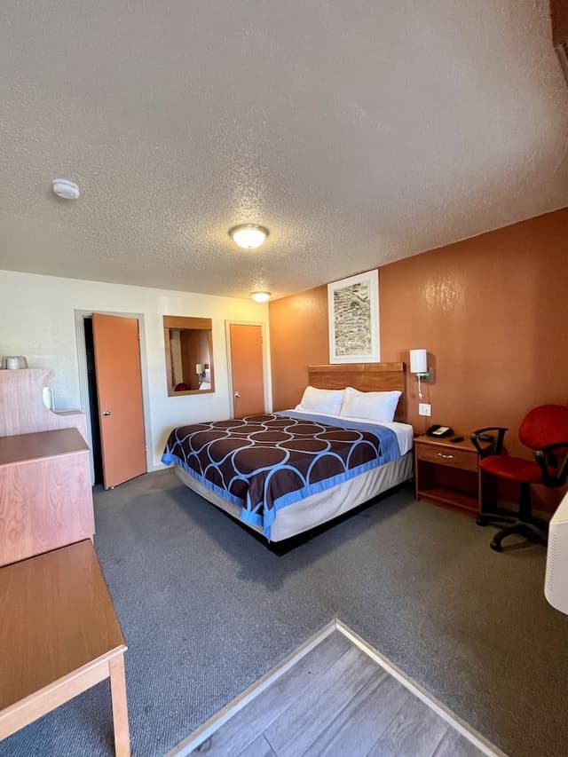 Deluxe Room, 1 King Bed, Non Smoking