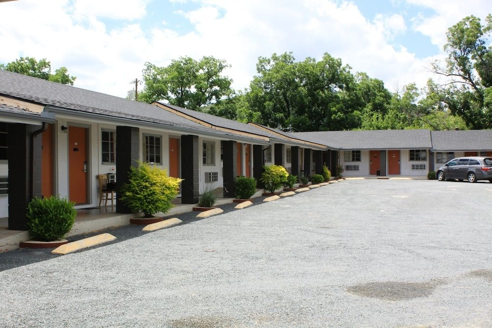 Sun Valley Motel4