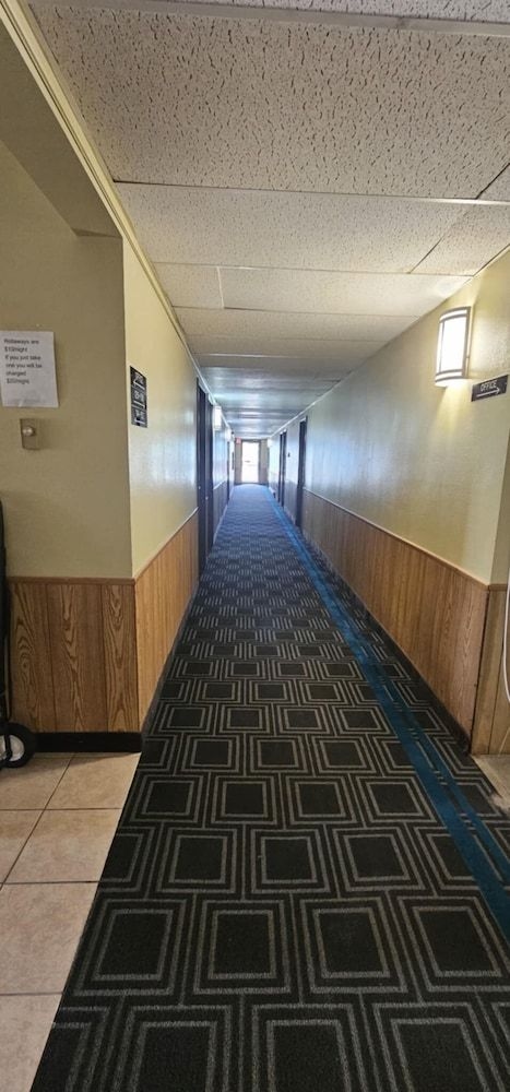 Warrior Inn Motel2