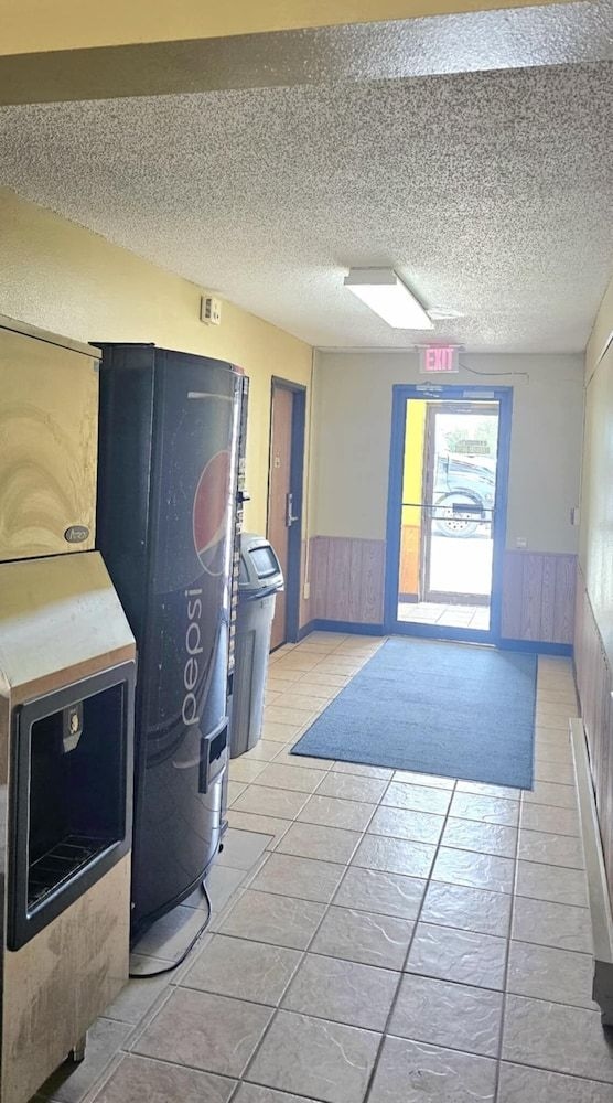 Warrior Inn Motel3