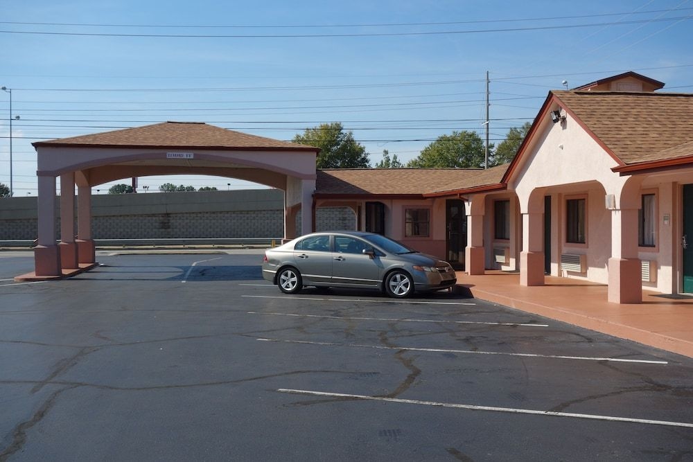 VIP Inn & Suites2