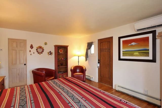 Romantic Room, 1 King Bed (Corazon Room -King Bed)