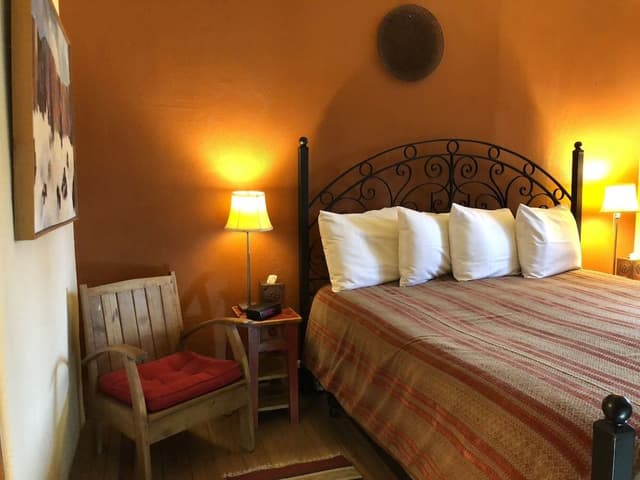 Traditional Room, 1 King Bed