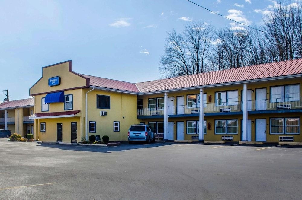 Rodeway Inn Lewisburg0
