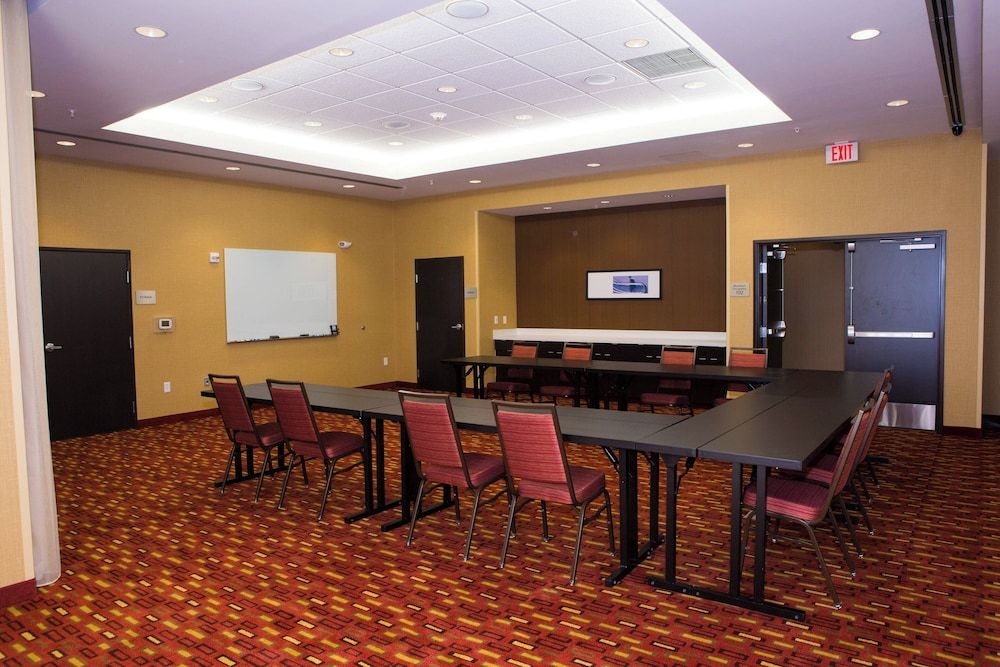 คอร์ทยาร์ดบายแมริออท ลับบ็อก ดาวน์ทาวน์/ย่านมหาวิท (Courtyard by Marriott Lubbock Downtown)2
