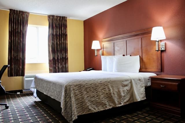 Single Room, 1 King Bed, Non Smoking