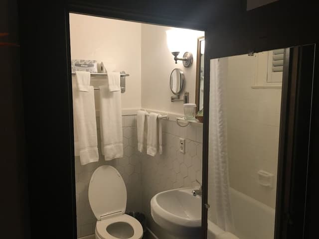 Deluxe Room, 1 Queen and 1 Single