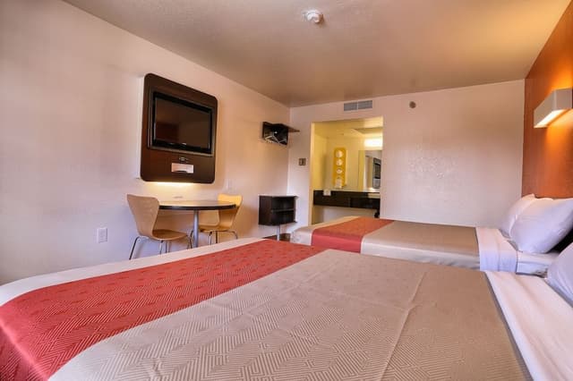 Room, 2 Queen Beds, Non Smoking