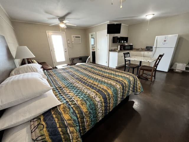 Classic Single Room