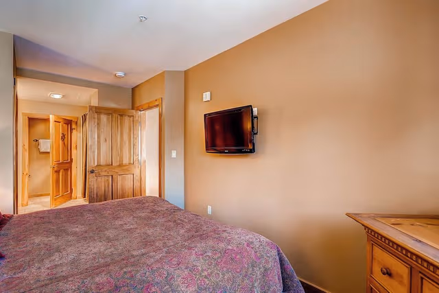 Condo, 2 Bedrooms (Dakota Lodge)