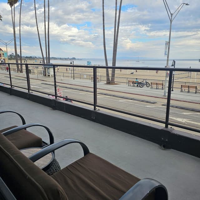 Ocean Front, Two Queen Beds, Shared Balcony
