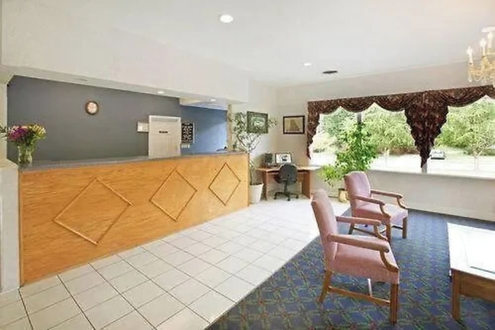 AMERICAS BEST VALUE INN4