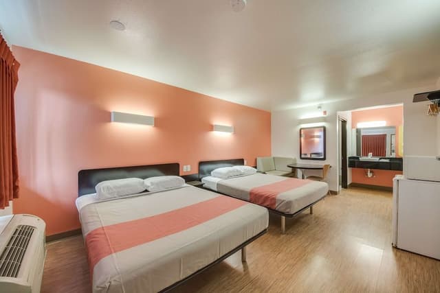Standard Room, 2 Queen Beds, Non Smoking