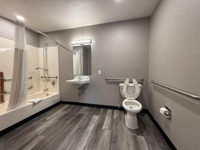 Standard Room, 2 Queen Beds, Non Smoking