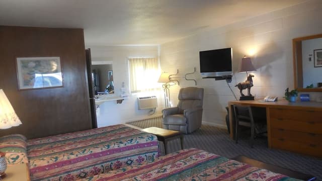 Deluxe Room, 2 Queen Beds, Non Smoking
