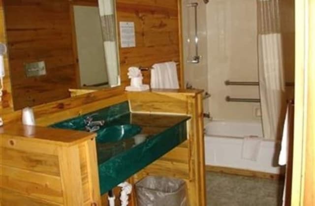 Colorado Room, 3 Beds, Ground Floor