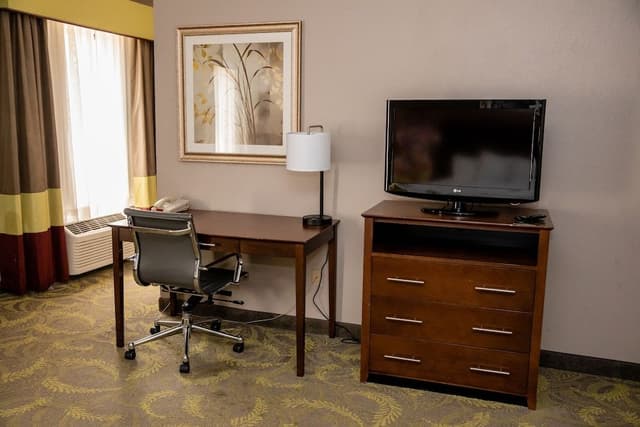 Standard Room, 1 King Bed