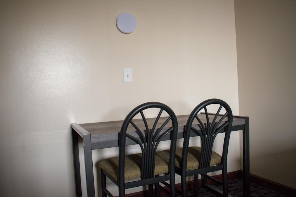 Inn Of Lenoir Motor Lodge4