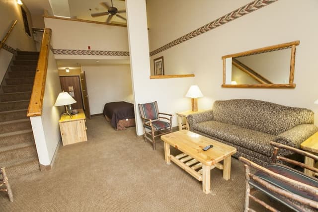 Loft Fireplace - Water Park Included