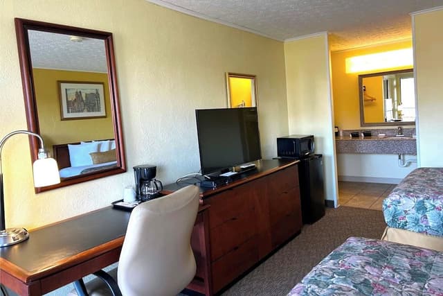 Room, 2 Double Beds, Non Smoking