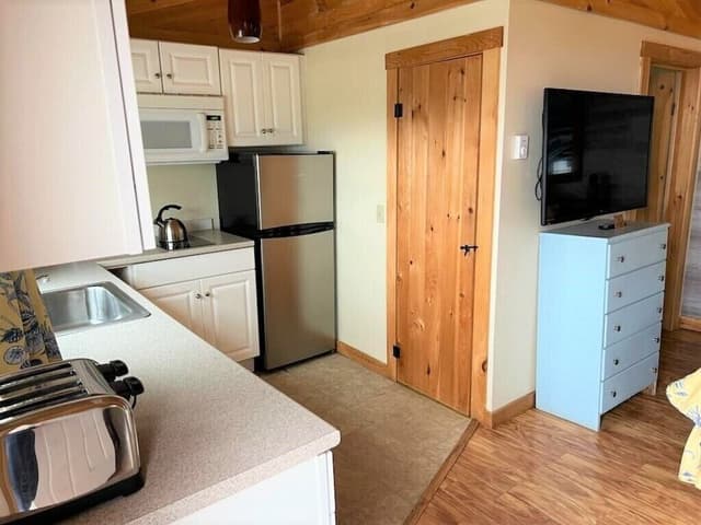 Deluxe Cottage, 2 Queen Beds, Kitchenette, Ocean View