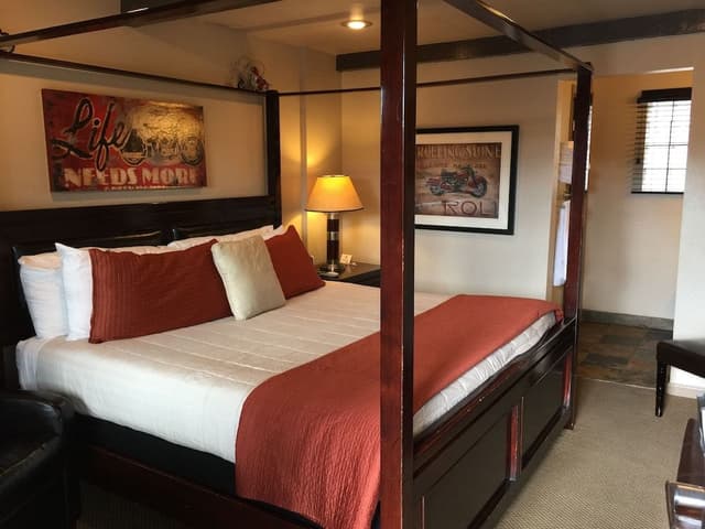 Standard Room, 1 King Bed, Non Smoking